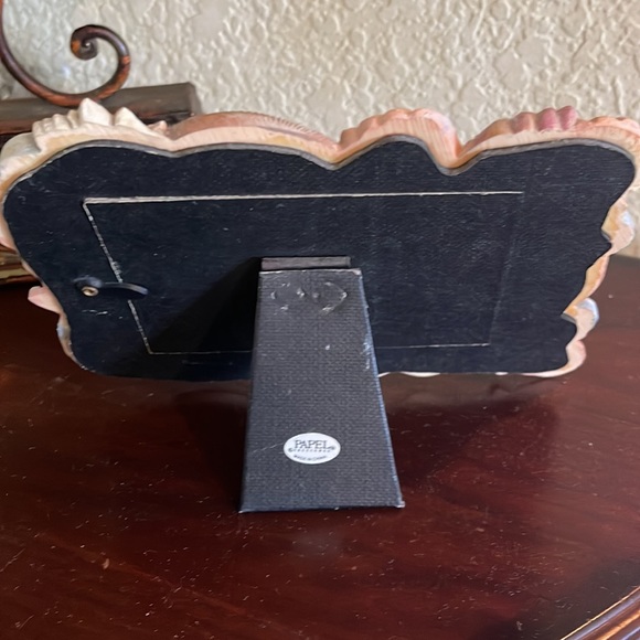 Pastel Seashells Frame - Picture 3 of 7